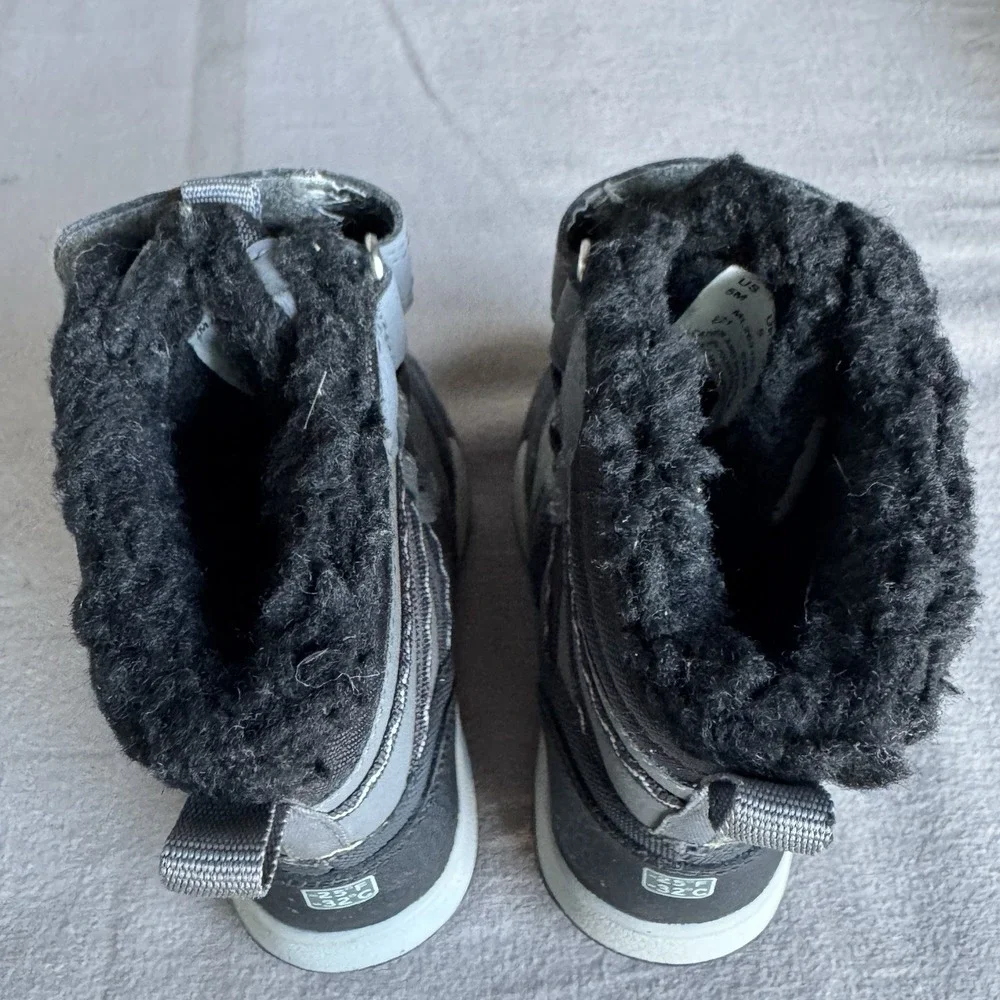 Size 5c - Merrell Snow Quest Lite 3.0 Winter Boots Grey Black Kids ML263130